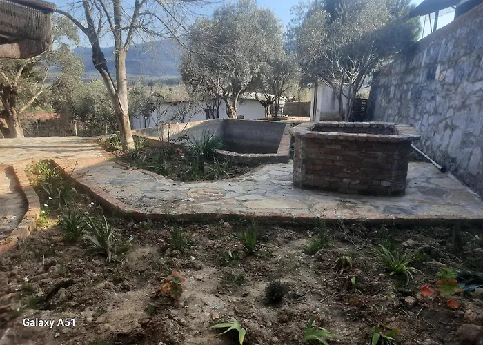 Ali Dede Kamp Karavan